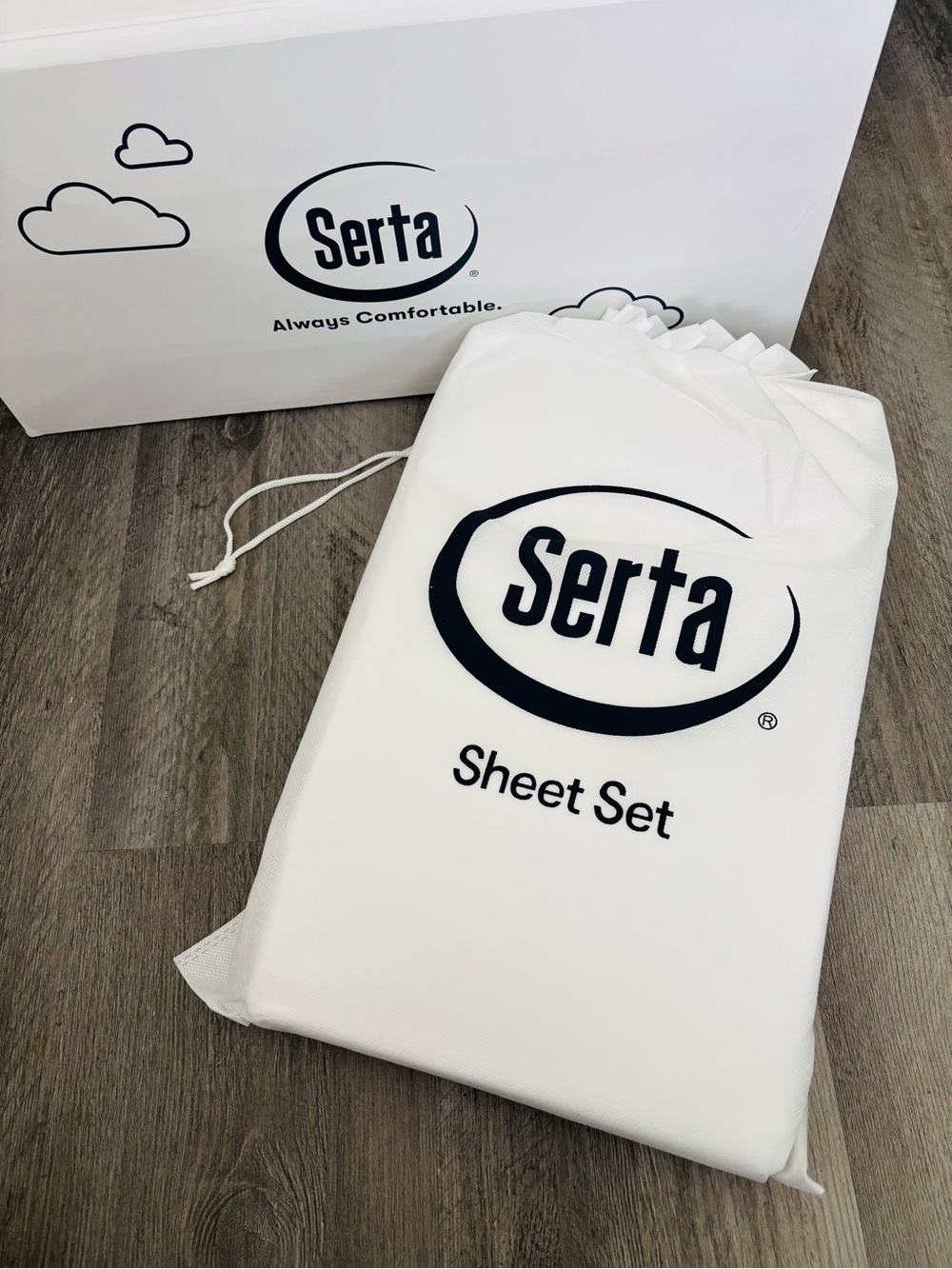 NEW Serta Full Size Soft Sheet Set Bedding Moisture wicking Lightweight White